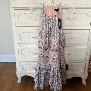 NWT Lulu’s smocked waist halter dress
